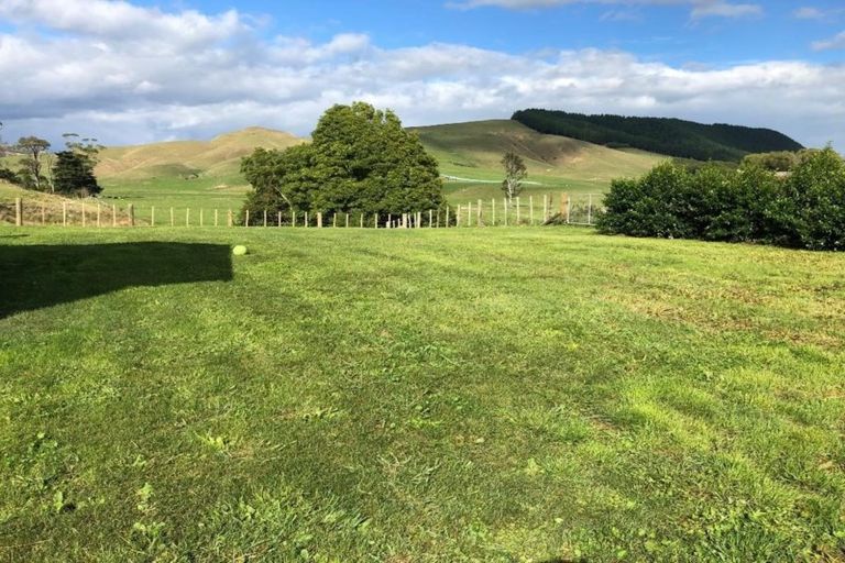 Photo of property in 14c Mountain View Drive, Manakau, Otaki, 5583