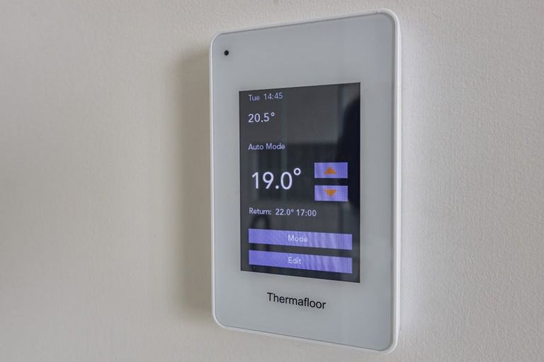 Photo of property in 16 Herridge Street, Woodend, 7691