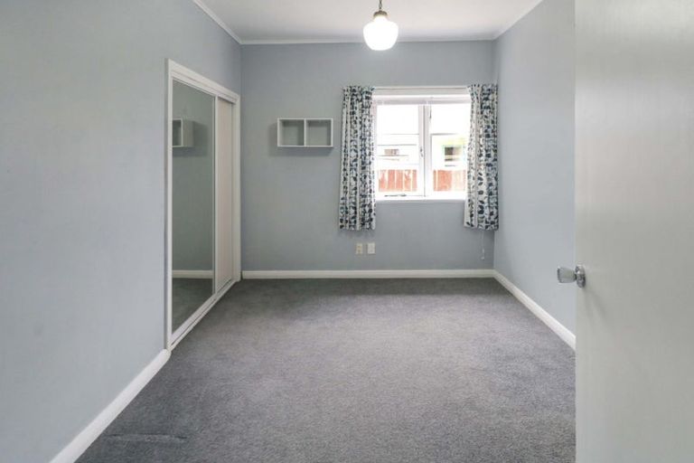 Photo of property in 16a Cressy Street, Waterloo, Lower Hutt, 5011