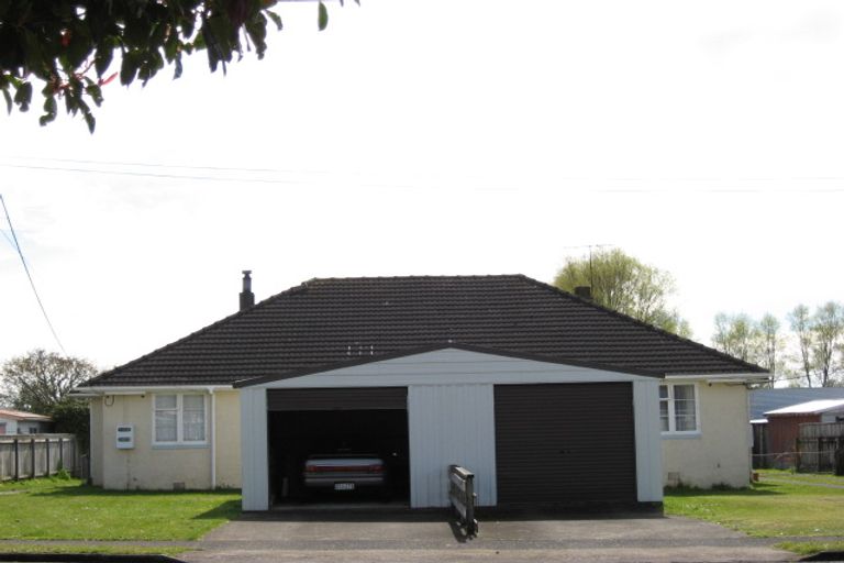 Photo of property in 6/6a Pembroke Road, Stratford, 4332