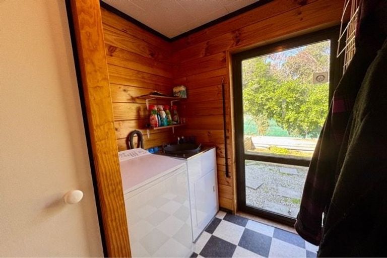 Photo of property in 20 Esther Street, Martinborough, 5711