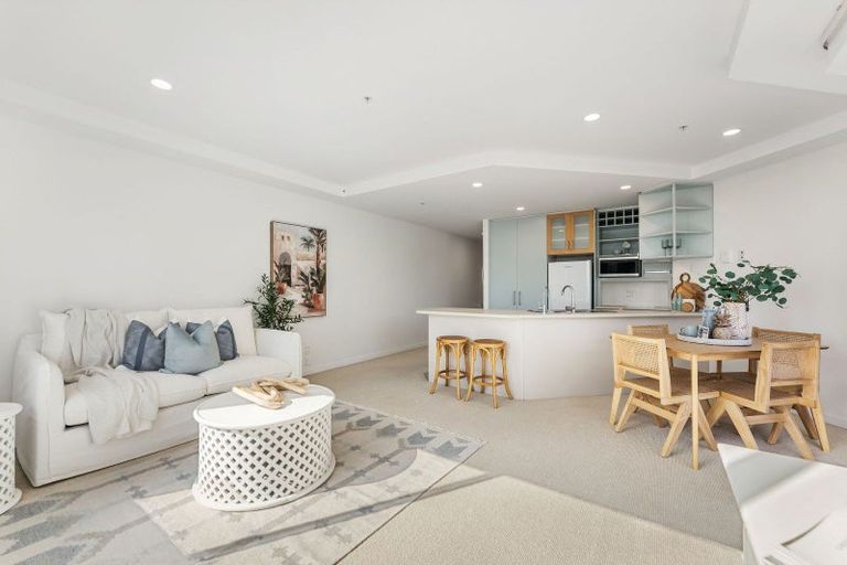 Photo of property in 29/12 Maunganui Road, Mount Maunganui, 3116
