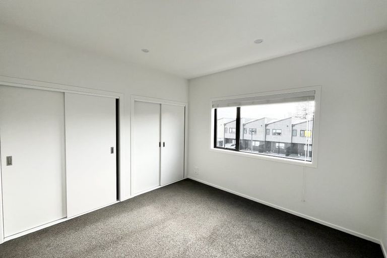 Photo of property in 27/28 Westgate Drive, Westgate, Auckland, 0614