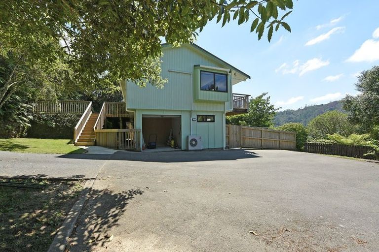 Photo of property in 43 August Street, Stokes Valley, Lower Hutt, 5019