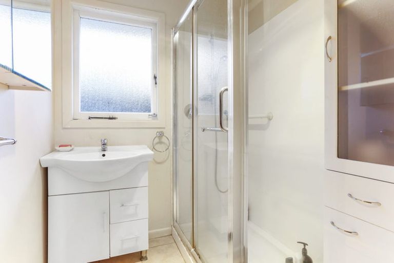 Photo of property in 27 Merriefield Avenue, Forrest Hill, Auckland, 0620