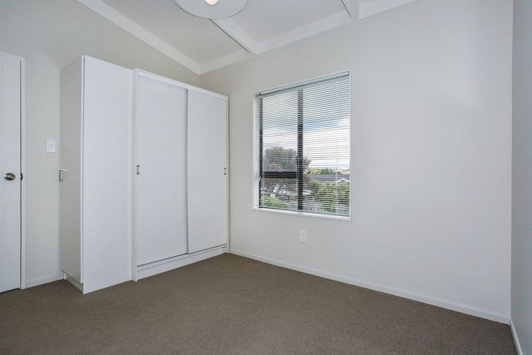 Photo of property in 11a Millen Place, Clarks Beach, 2122