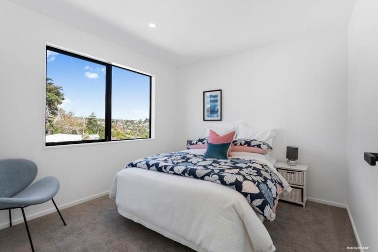 Photo of property in 33b Arran Road, Browns Bay, Auckland, 0630