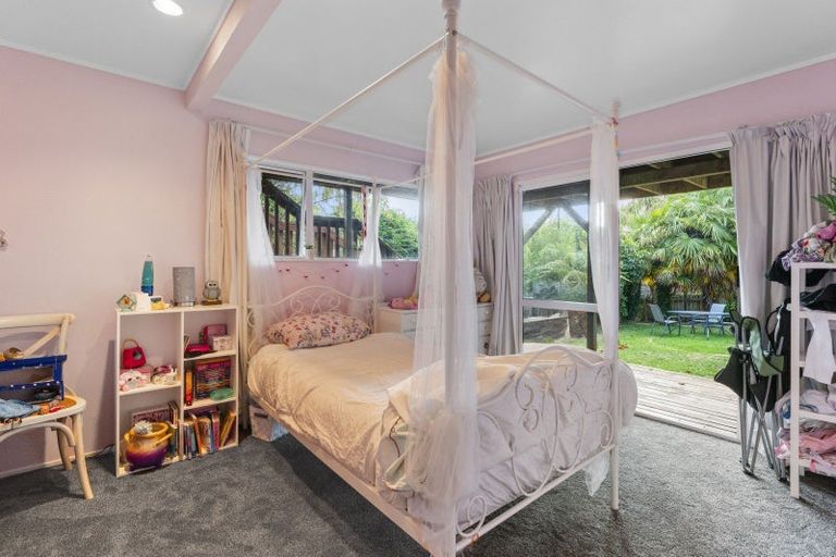 Photo of property in 9 Waihora Street, Taupo, 3330