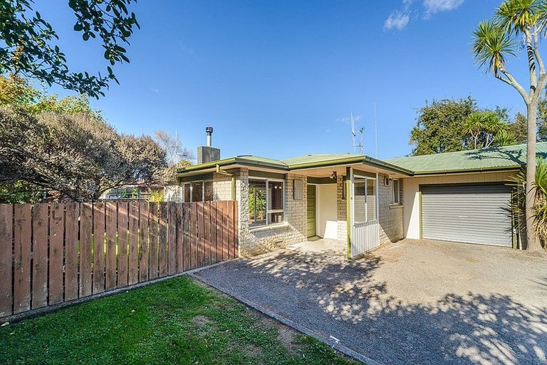 Photo of property in 40 Titoki Street, Palmerston North, 4414