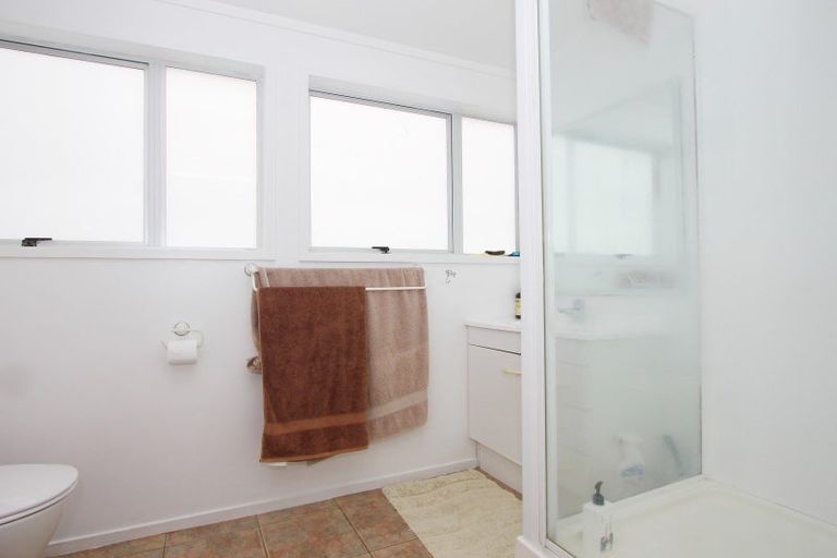 Photo of property in 104 Hetherington Road, Whangamata, 3620