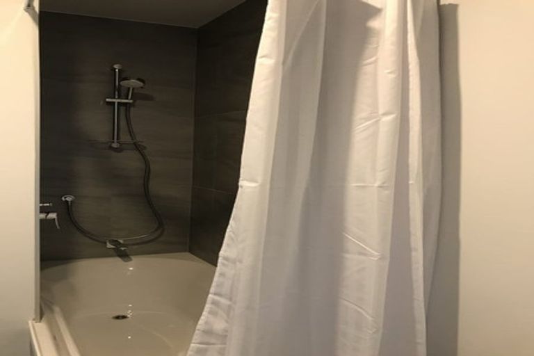 Photo of property in 1/18 Oriental Terrace, Oriental Bay, Wellington, 6011