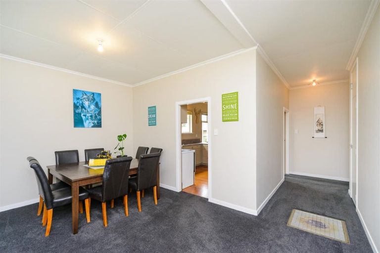 Photo of property in 15 Maunder Street, Marton, 4710