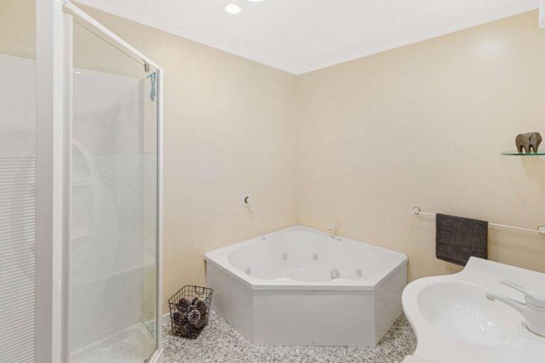 Photo of property in 44 Tawa Street, Hawera, 4610