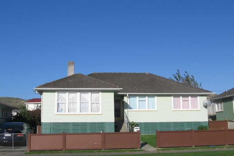 Photo of property in 60 Warspite Avenue, Cannons Creek, Porirua, 5024