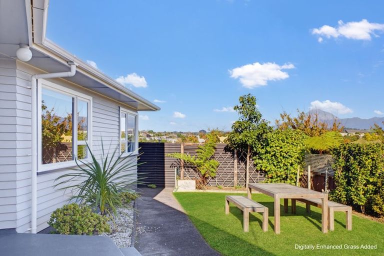 Photo of property in 191 Omata Road, Blagdon, New Plymouth, 4310