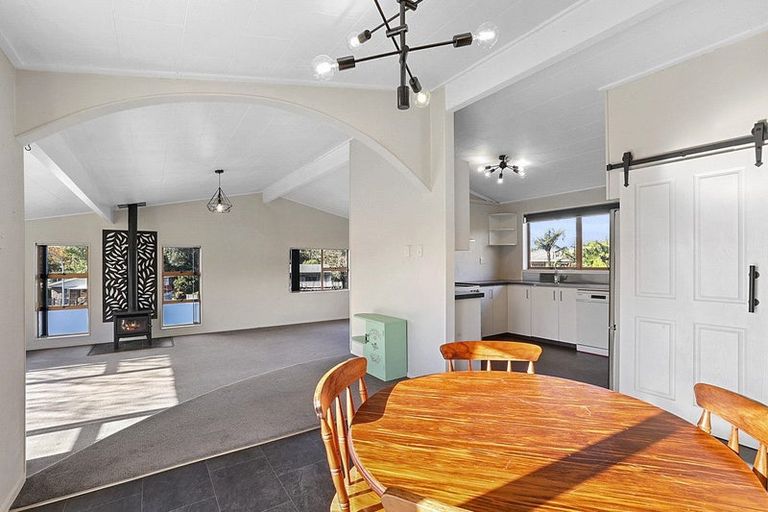 Photo of property in 15 Pukekohatu Street, Waitara, 4320