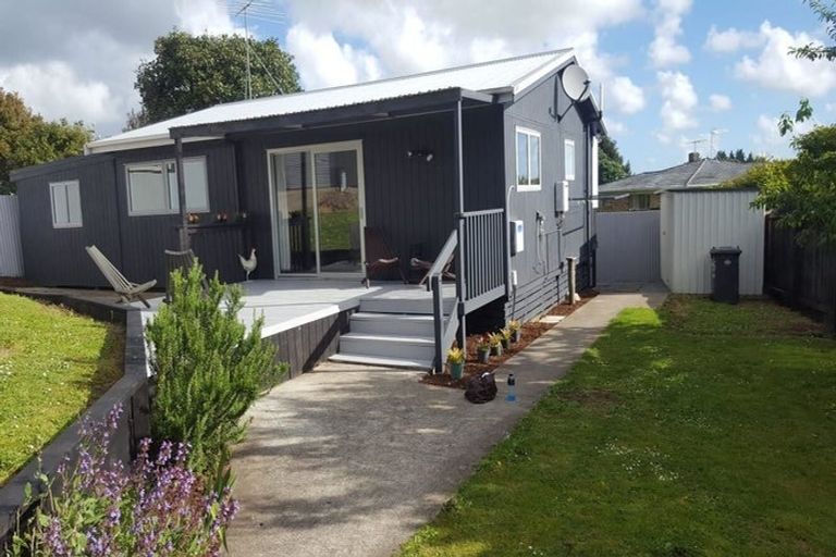 Photo of property in 99 Kitchener Road, Waiuku, 2123