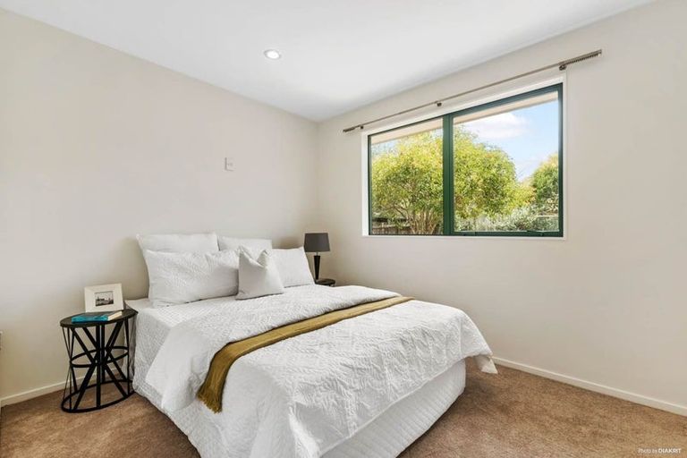 Photo of property in 46 Sylvia Road, Hillcrest, Auckland, 0627