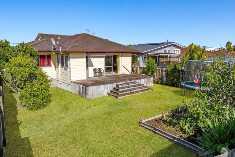 Photo of property in 3 Michelle Place, Mangere, Auckland, 2022