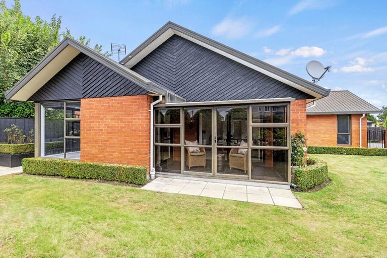 Photo of property in 26 Idris Road, Fendalton, Christchurch, 8052