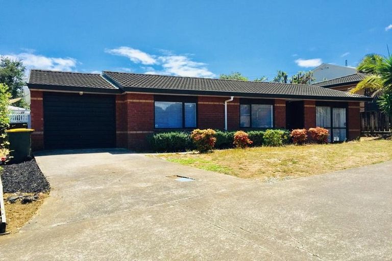 Photo of property in 1/101 Wallace Road, Mangere Bridge, Auckland, 2022