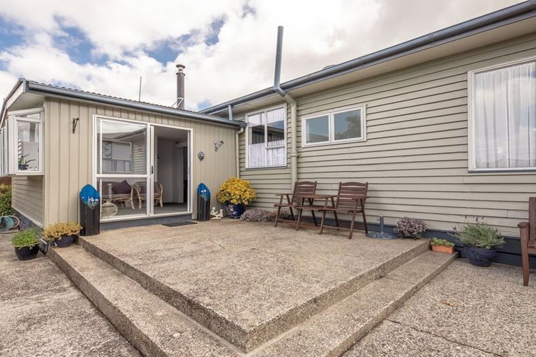 Photo of property in 97 Queen Street, Westport, 7825