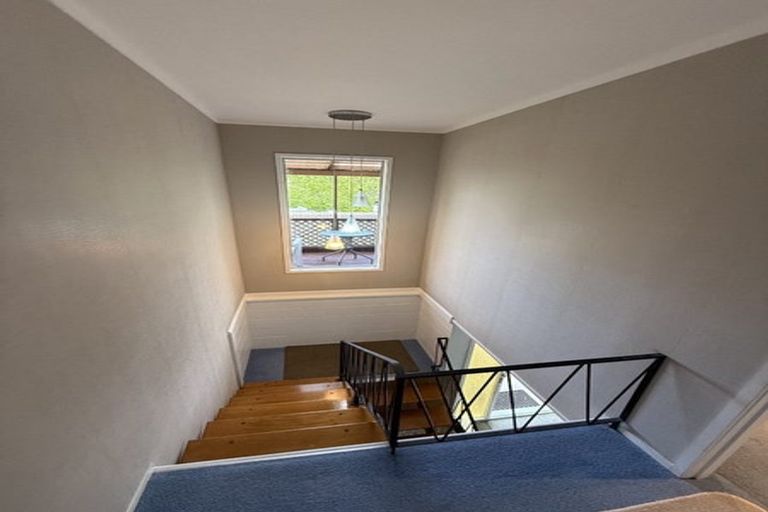 Photo of property in 4 Seakens Way, Glen Eden, Auckland, 0602