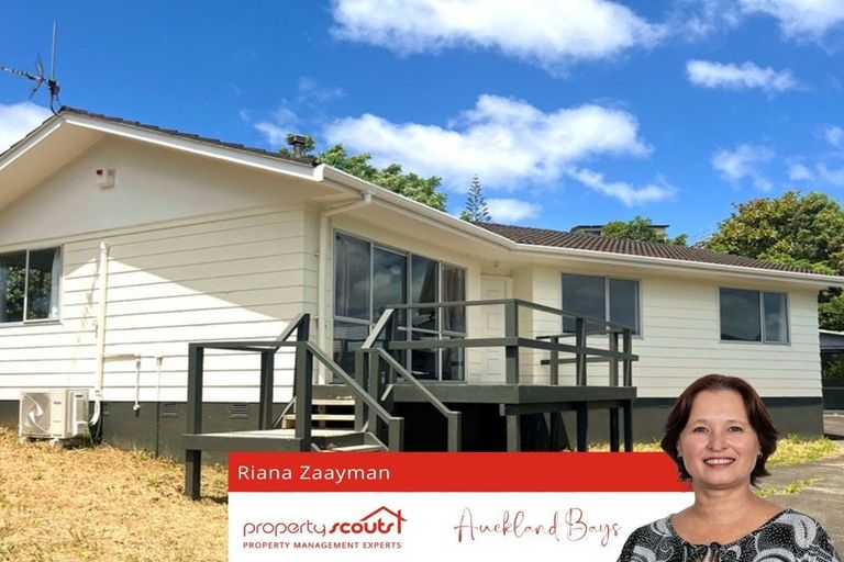 Photo of property in 4 Garton Drive, Massey, Auckland, 0614