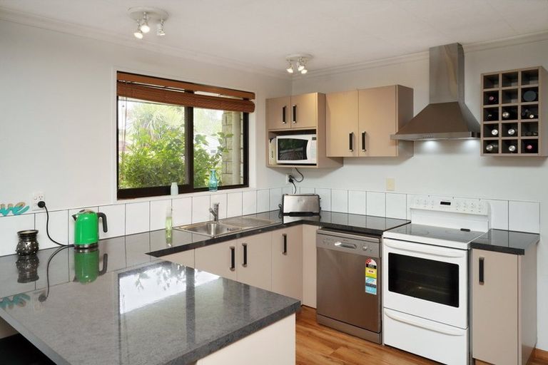 Photo of property in 10 Gibbs Drive, Woodend, 7610