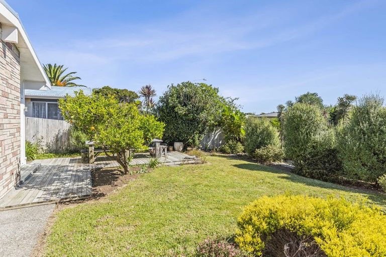 Photo of property in 11 Teoti Street, Paraparaumu Beach, Paraparaumu, 5032