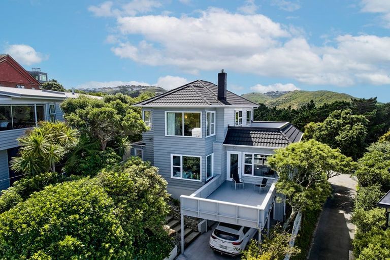 Photo of property in 102 Homebush Road, Khandallah, Wellington, 6035