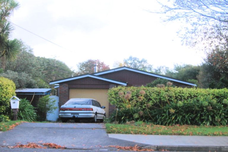 Photo of property in 24 Matenga Street, Waikanae, 5036