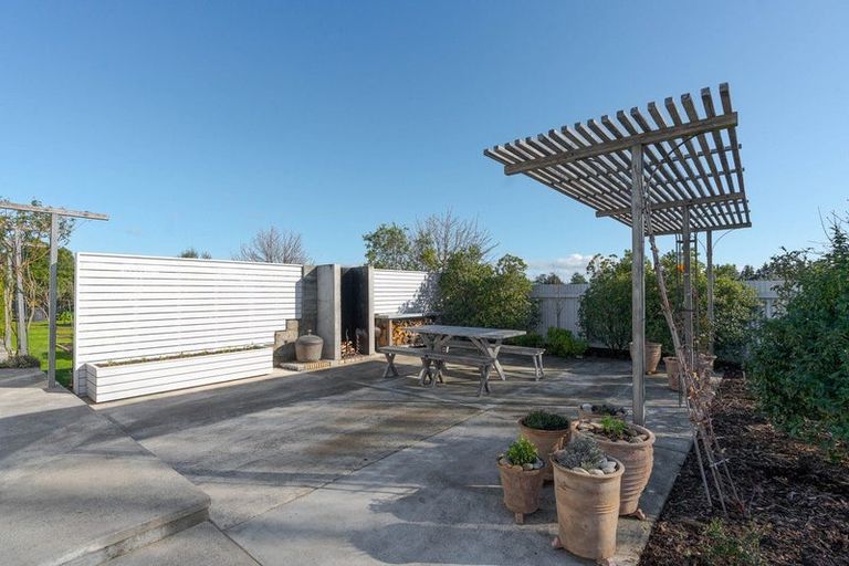 Photo of property in 2 Naples Street, Martinborough, 5711