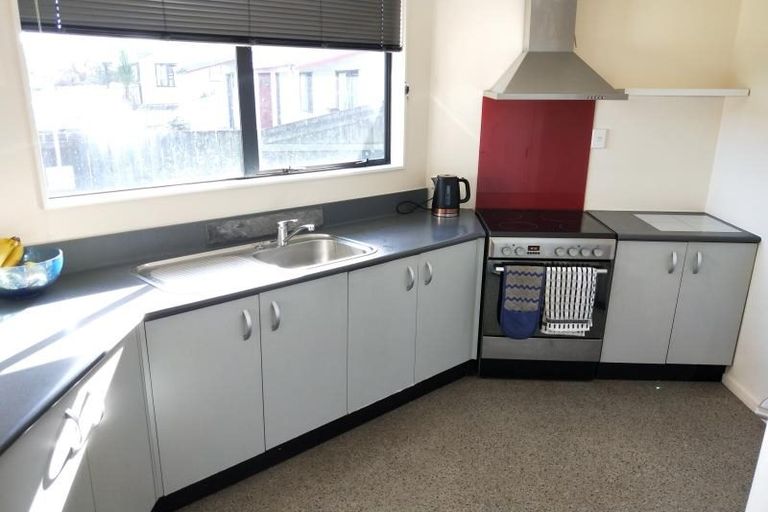 Photo of property in 96 Hillcrest Drive, Kelvin Grove, Palmerston North, 4414