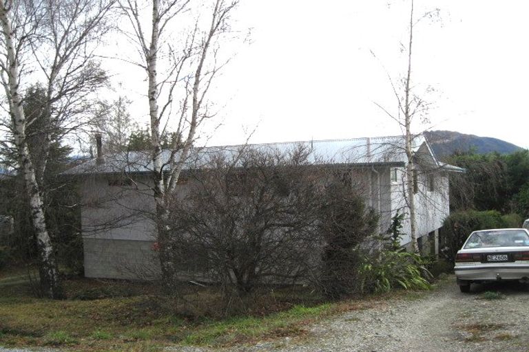 Photo of property in 11 Eely Point Road, Wanaka, 9305