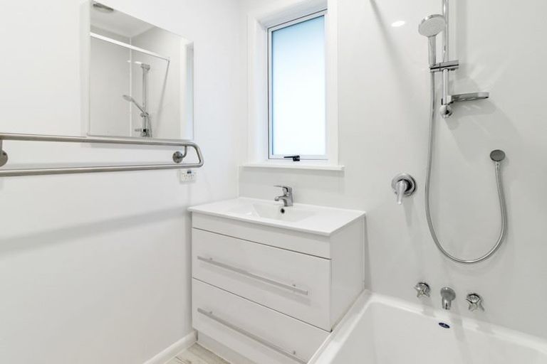 Photo of property in 9 Pollen Crescent, Melville, Hamilton, 3206