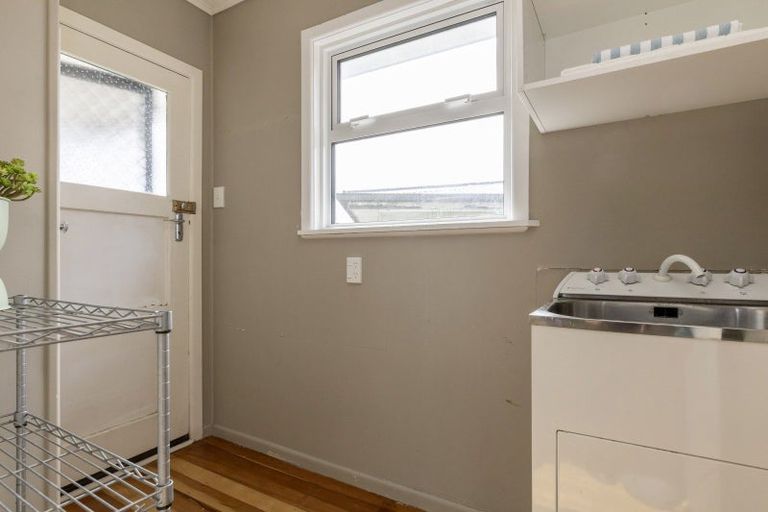 Photo of property in 208 Tamamutu Street, Taupo, 3330