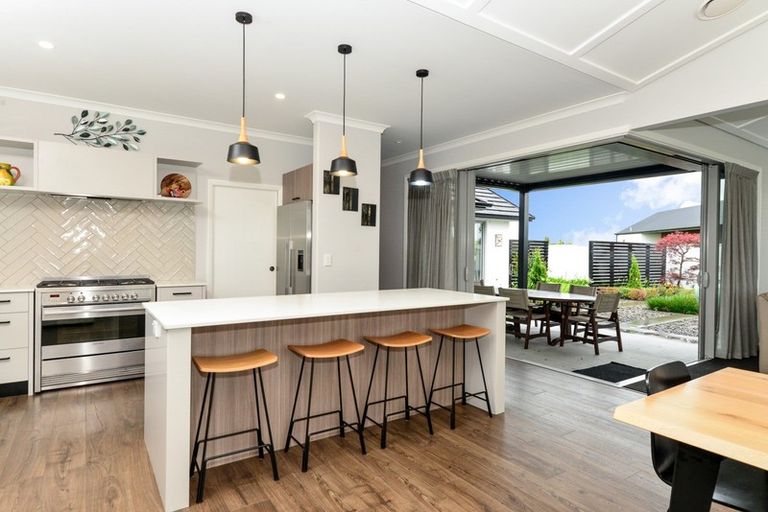 Photo of property in 33 Mike Smith Drive, Cambridge, 3434