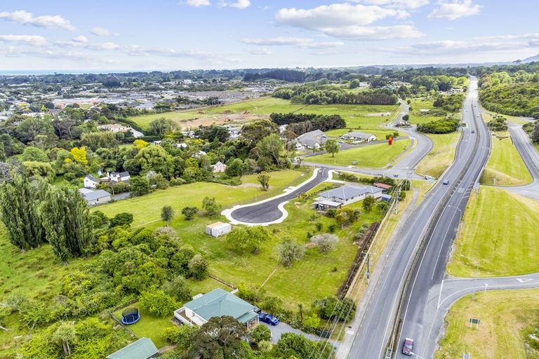 Photo of property in 5 Te Naihi Place, Paraparaumu, 5032
