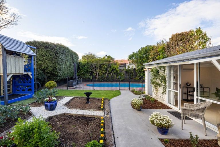 Photo of property in 74 Princes Street, Cambridge, 3434