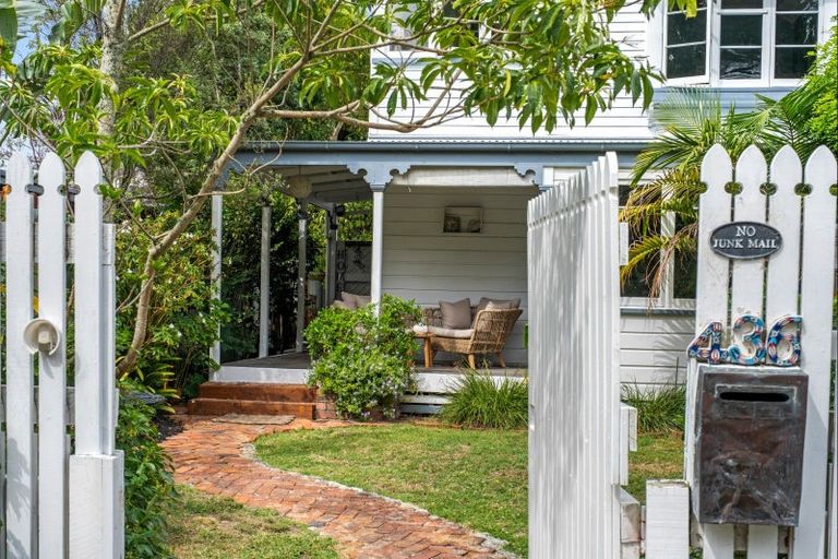 Photo of property in 436 Aberdeen Road, Gisborne, 4010