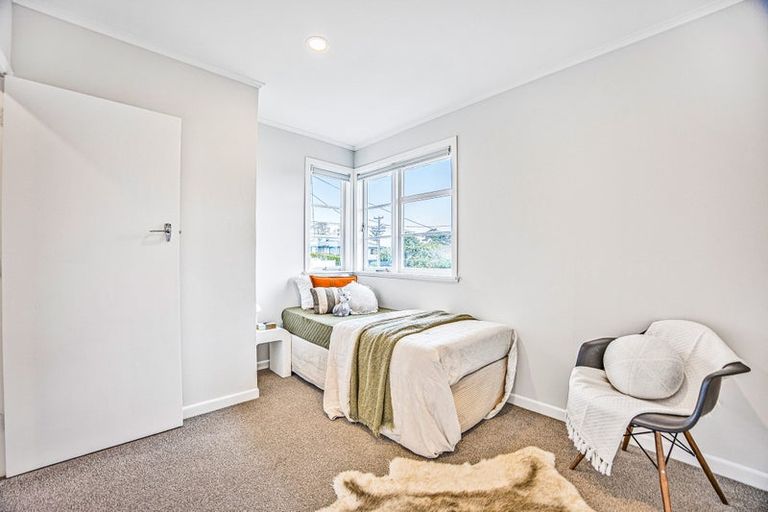 Photo of property in 14 Belmont Terrace, Milford, Auckland, 0620