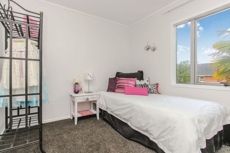 Photo of property in 55 Stottholm Road, Titirangi, Auckland, 0604