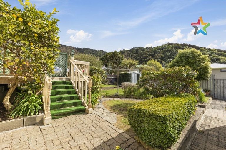Photo of property in 20 Gardiner Grove, Wainuiomata, Lower Hutt, 5014