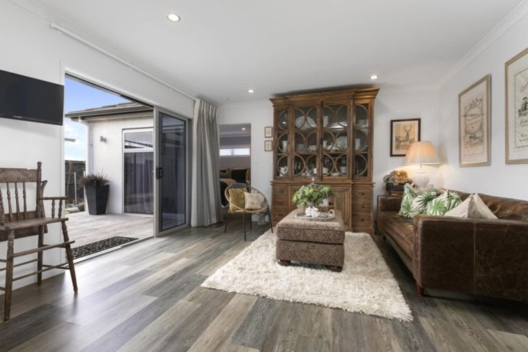 Photo of property in 134 Oriental Parade, Papamoa Beach, Papamoa, 3118