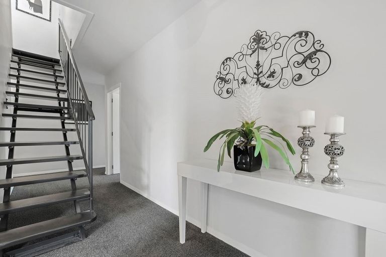 Photo of property in 6 Jed Lane, St Albans, Christchurch, 8052