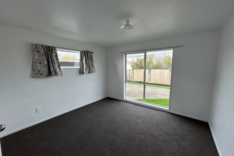 Photo of property in 3a Colonial Place, Kelvin Grove, Palmerston North, 4414