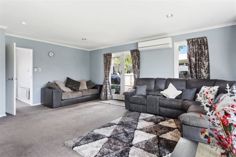 Photo of property in 72 Ohoka Road, Kaiapoi, 7630