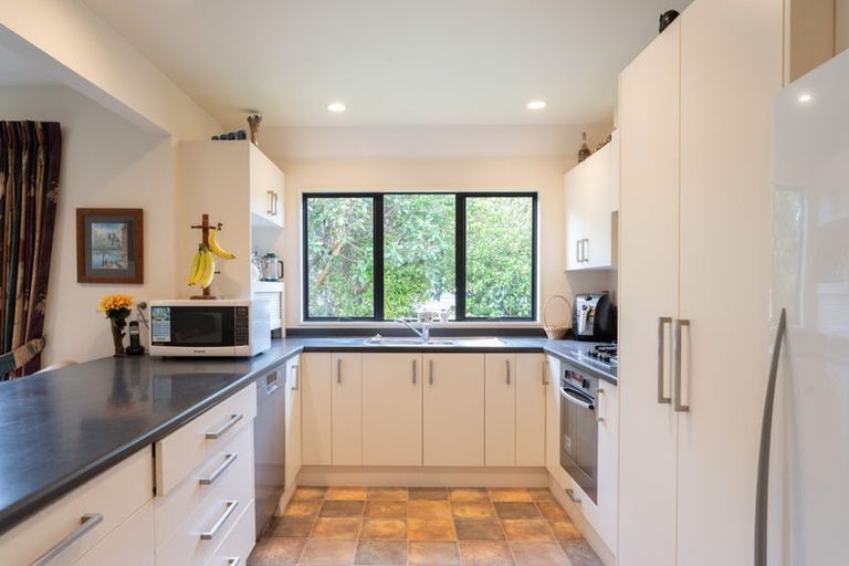 Photo of property in 157 Westchester Drive, Churton Park, Wellington, 6037