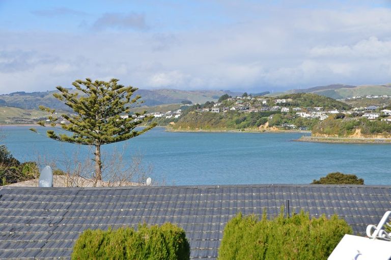 Photo of property in 1/53 Seaview Road, Glenfield, Auckland, 0629